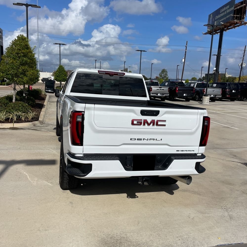 2024 GMC Sierra 3500HD Denali
