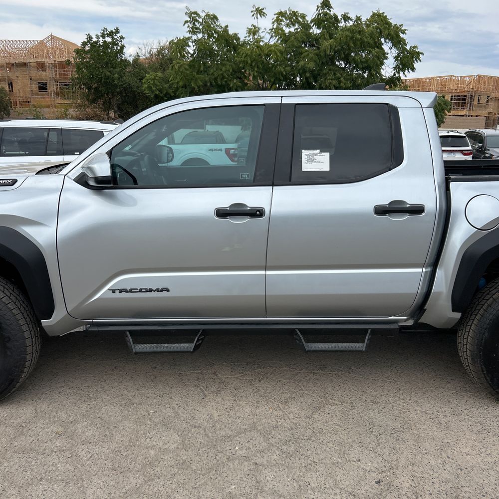 2025 Toyota Tacoma TRD Off-Road HV