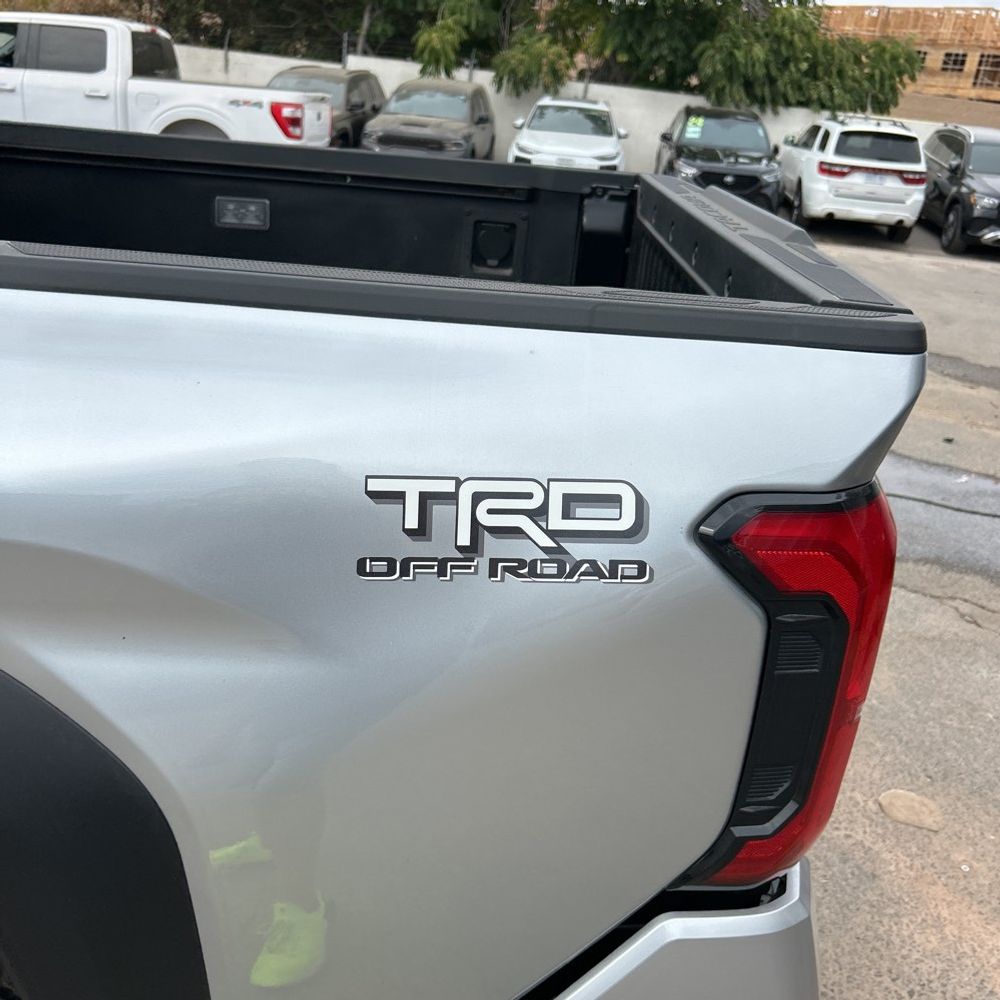 2025 Toyota Tacoma TRD Off-Road HV