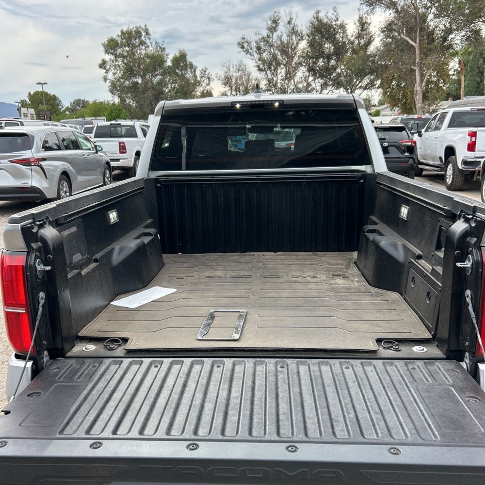 2025 Toyota Tacoma TRD Off-Road HV