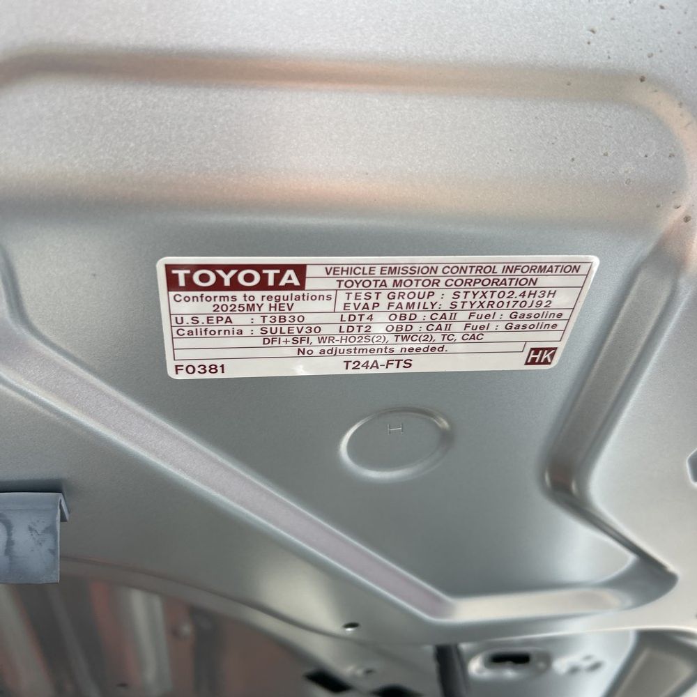 2025 Toyota Tacoma TRD Off-Road HV