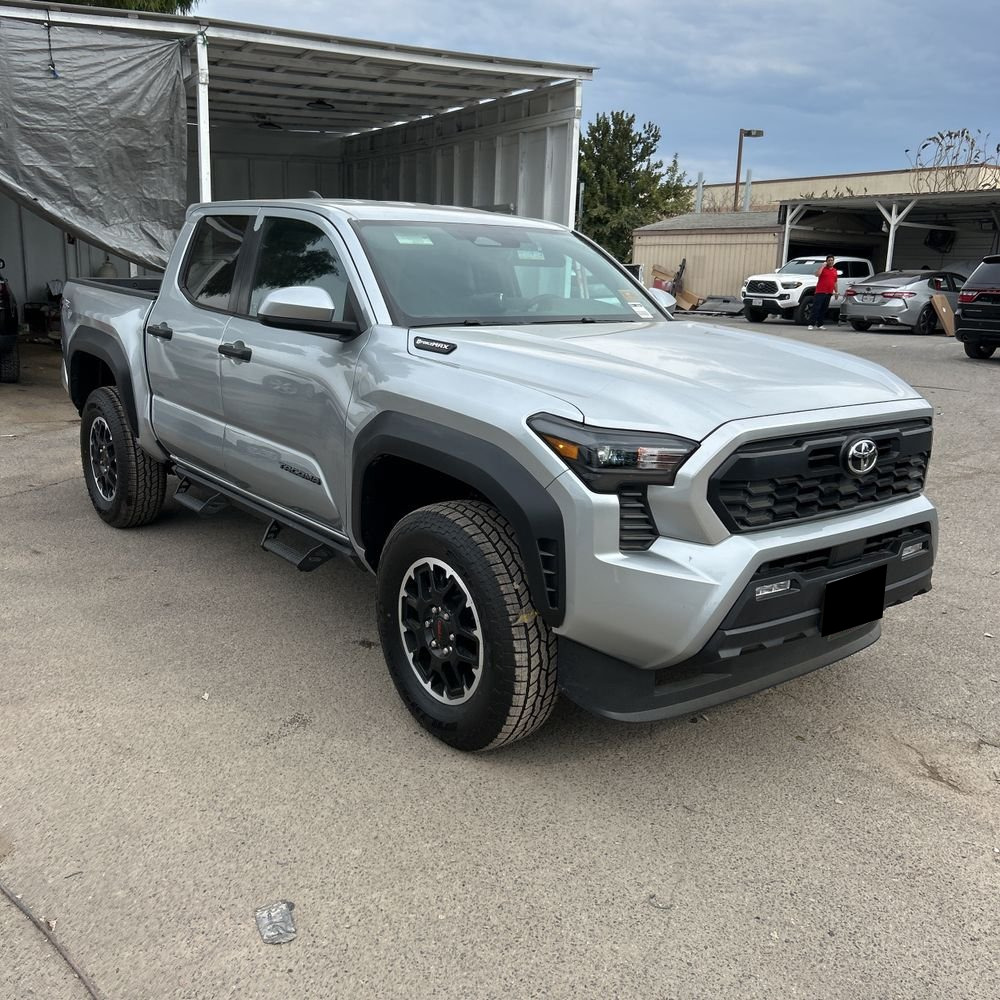 2025 Toyota Tacoma TRD Off-Road HV