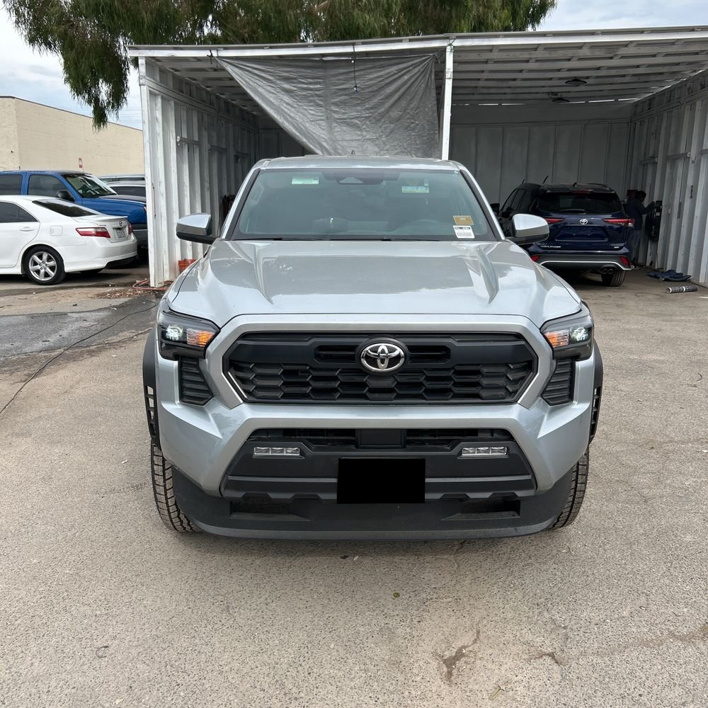 2025 Toyota Tacoma TRD Off-Road HV