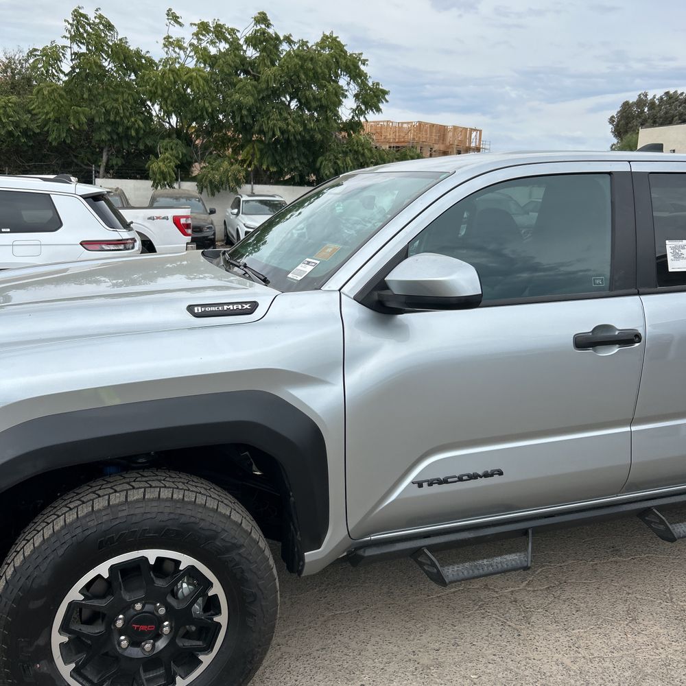 2025 Toyota Tacoma TRD Off-Road HV