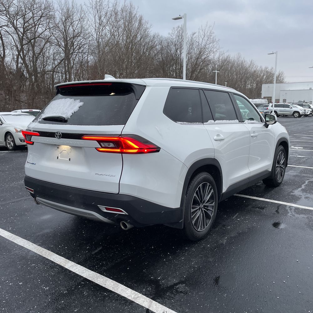 2024 Toyota Grand Highlander Platinum Hybrid Max