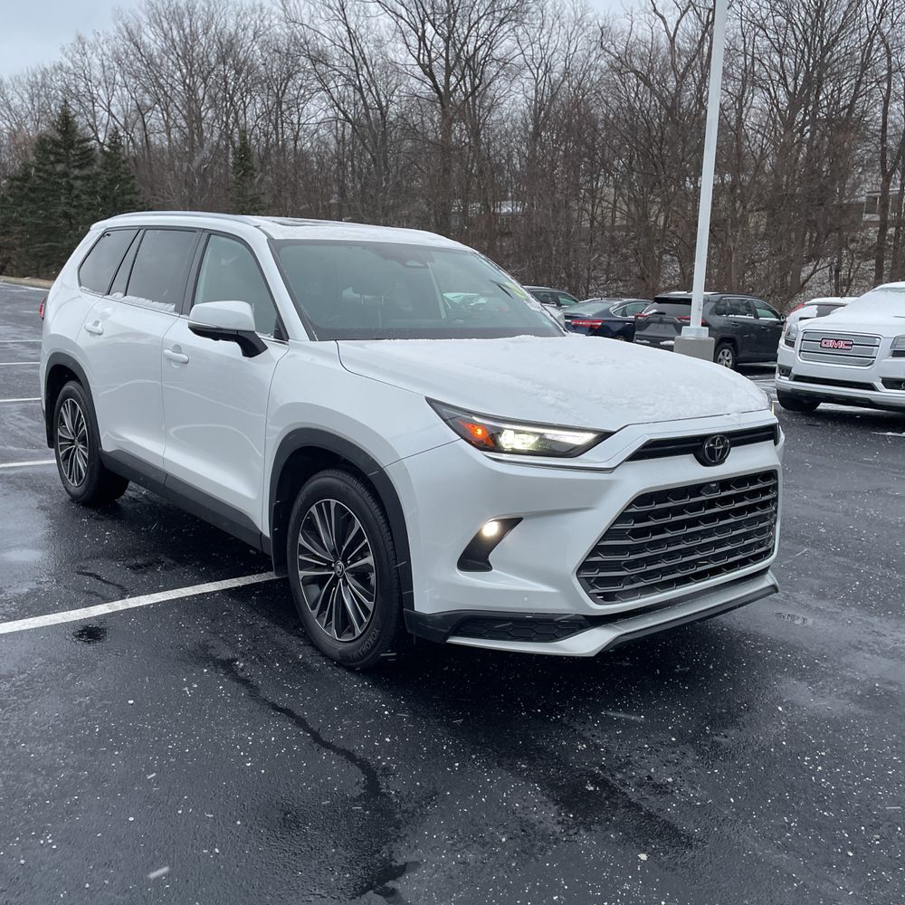 2024 Toyota Grand Highlander Platinum Hybrid Max