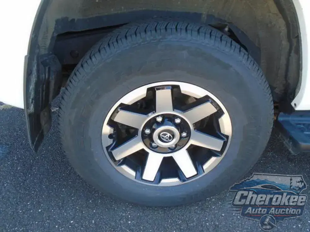 2024 Toyota 4Runner TRD Off Road