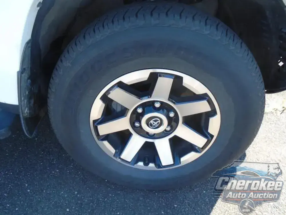 2024 Toyota 4Runner TRD Off Road