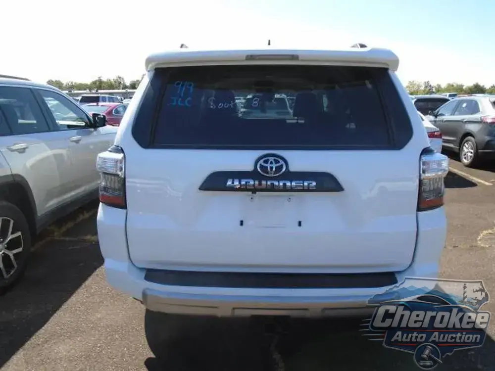 2024 Toyota 4Runner TRD Off Road