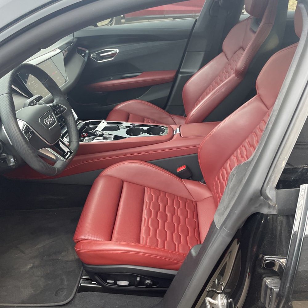 2024 Audi e-tron GT Prestige