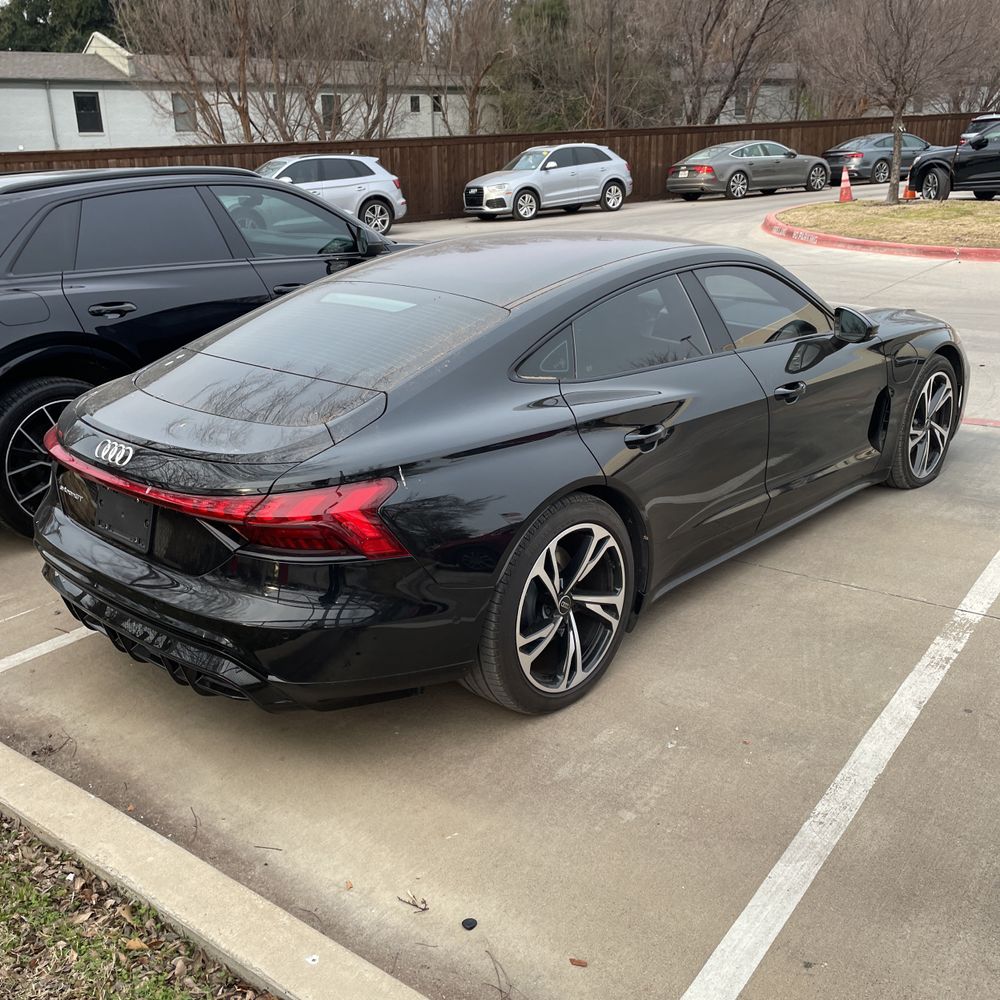 2024 Audi e-tron GT Prestige