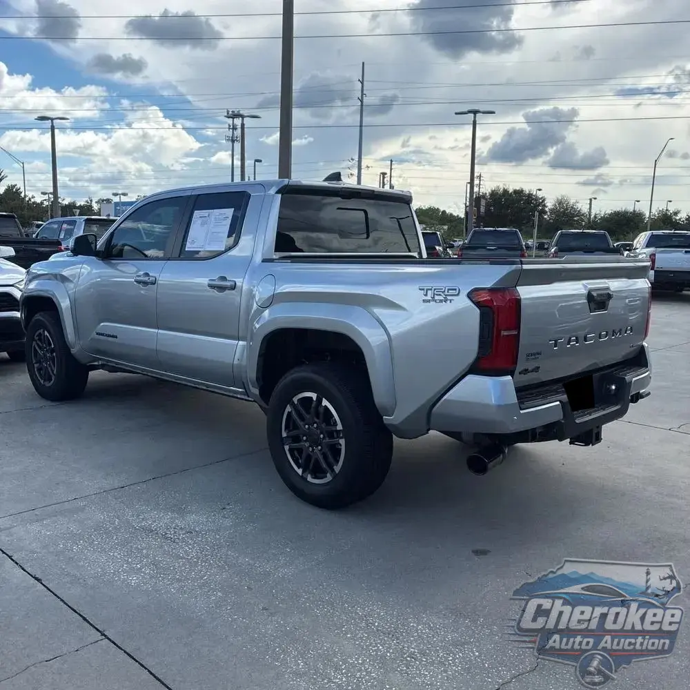 2025 Toyota Tacoma TRD Sport HV