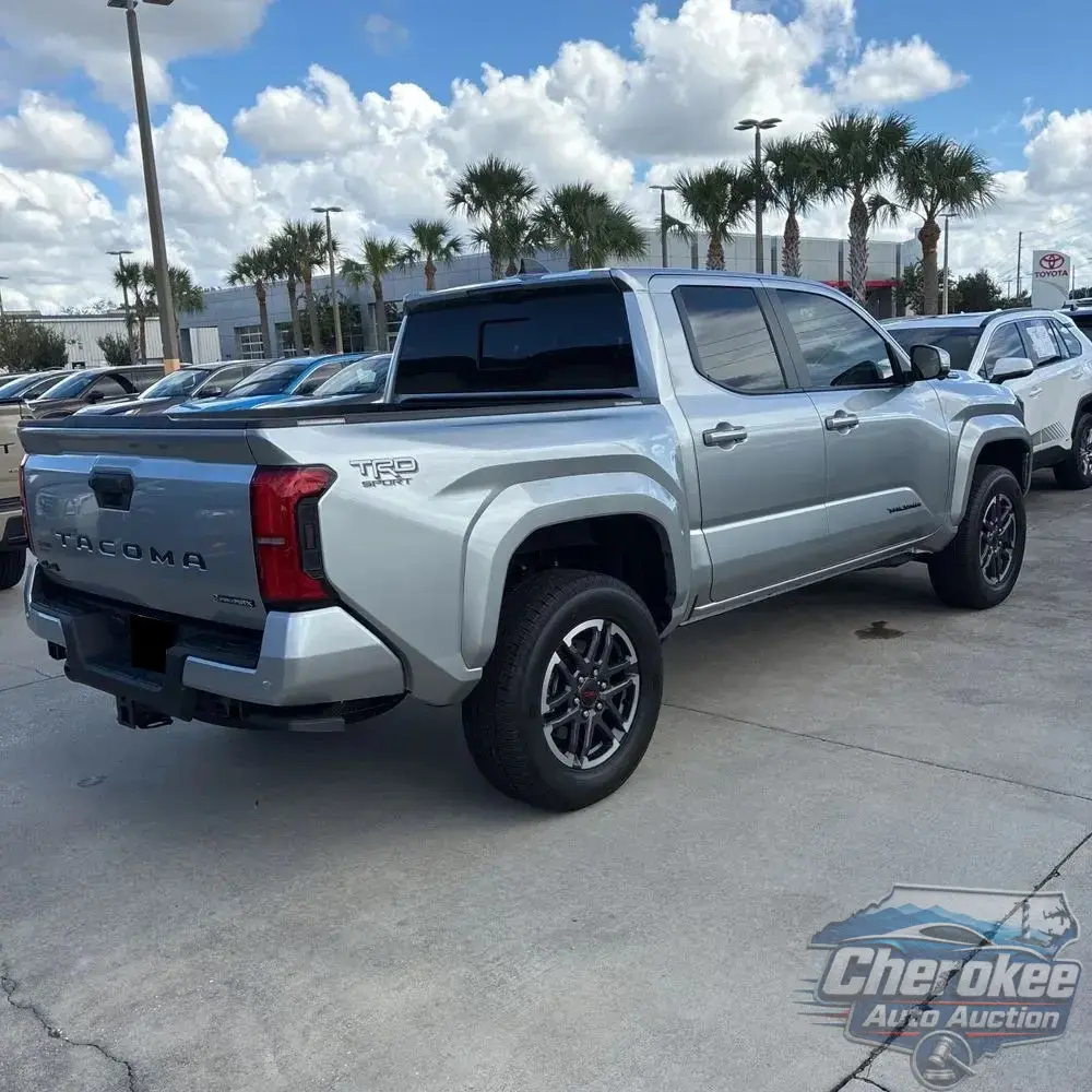 2025 Toyota Tacoma TRD Sport HV