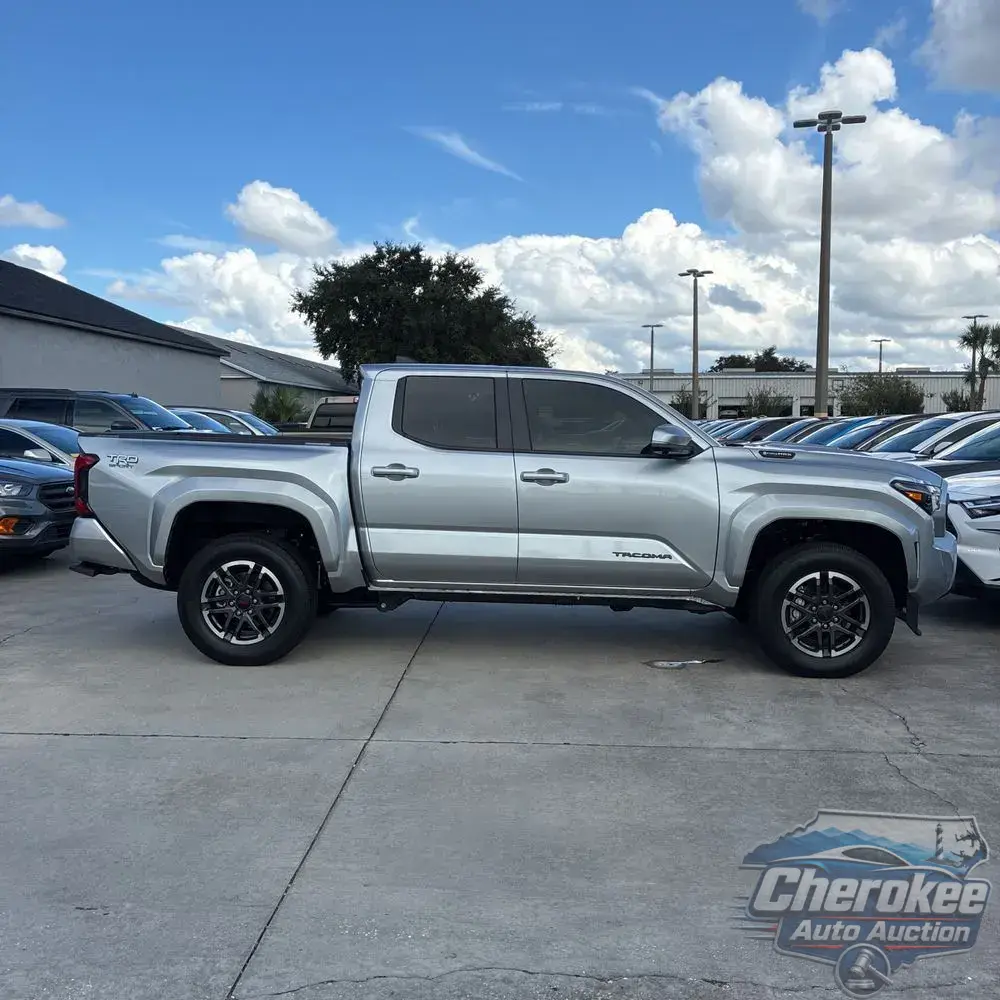 2025 Toyota Tacoma TRD Sport HV