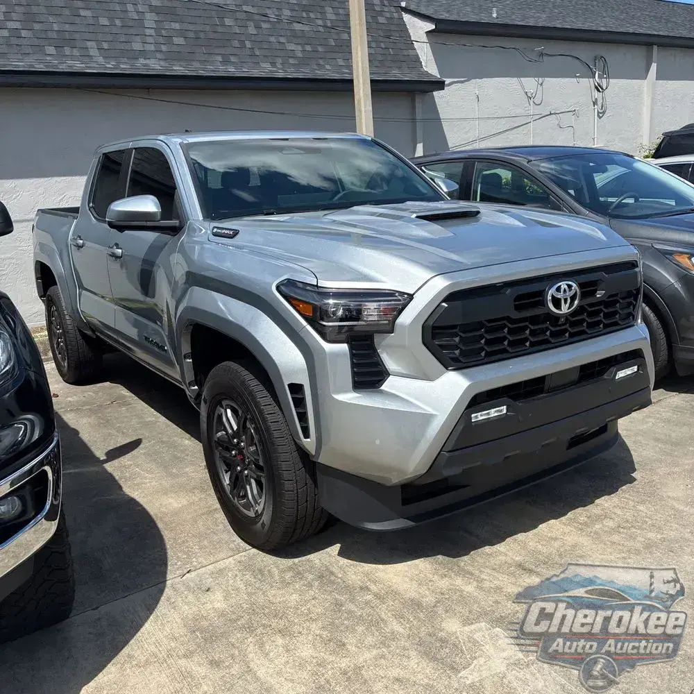 2025 Toyota Tacoma TRD Sport HV