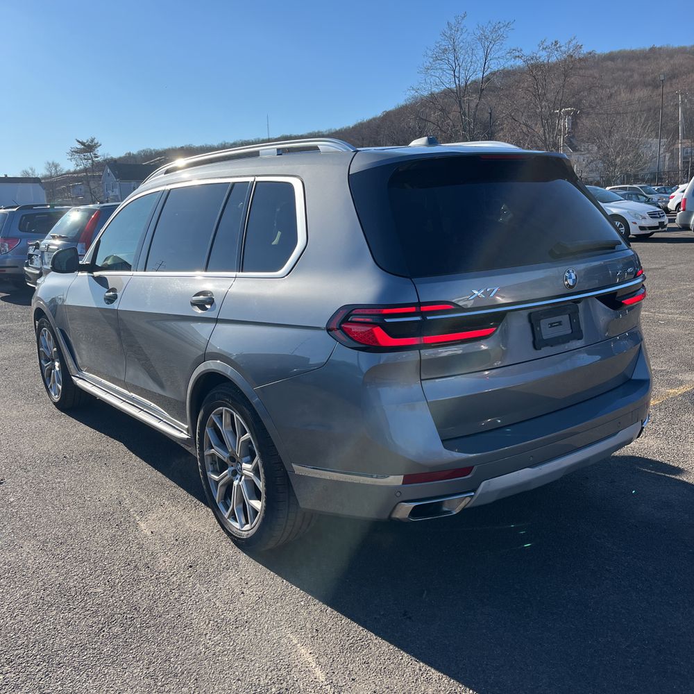 2024 BMW X7 XDrive40i