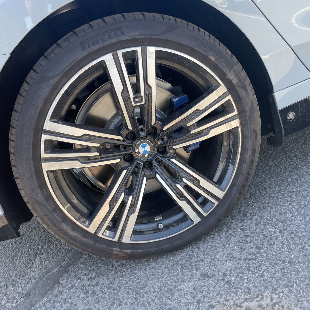 2024 BMW i7 M70