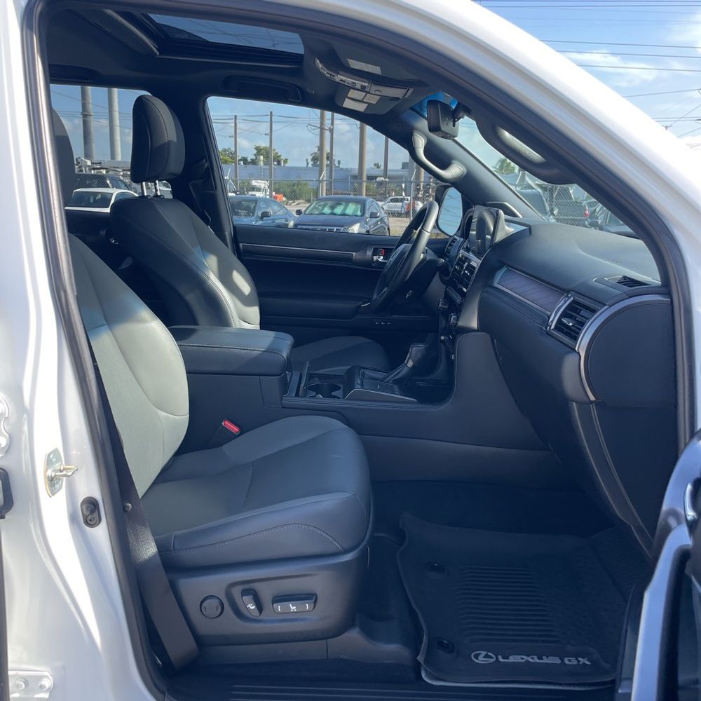 2022 Lexus GX 460 Base