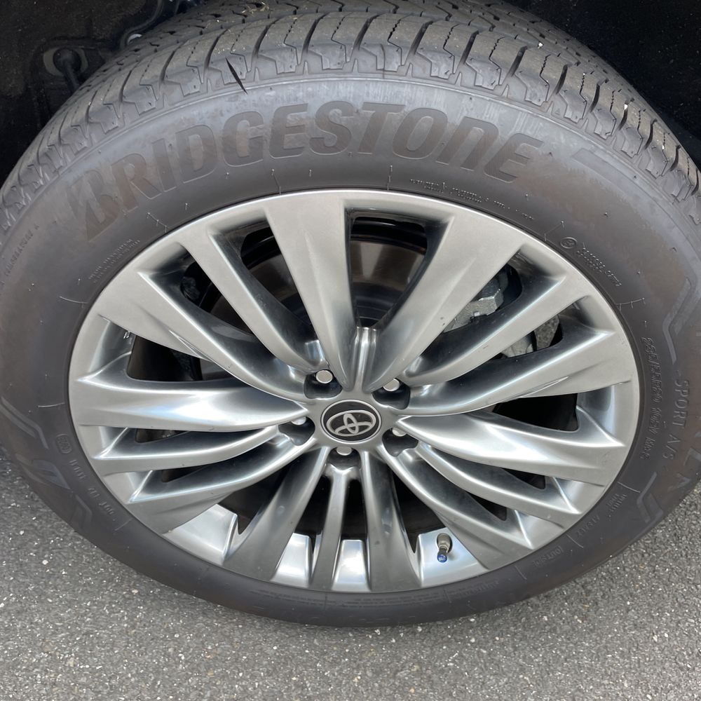 2025 Toyota Highlander Platinum
