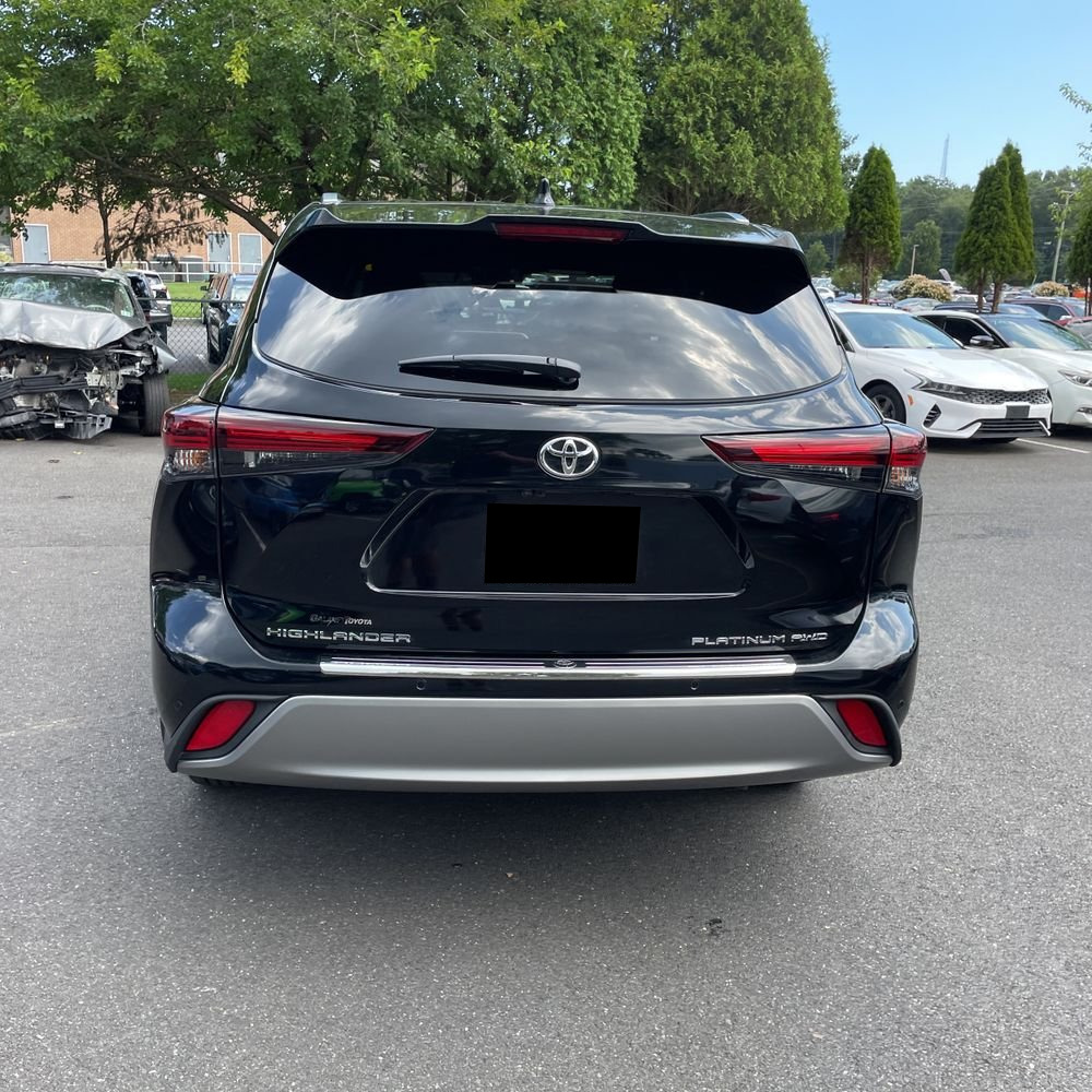 2025 Toyota Highlander Platinum