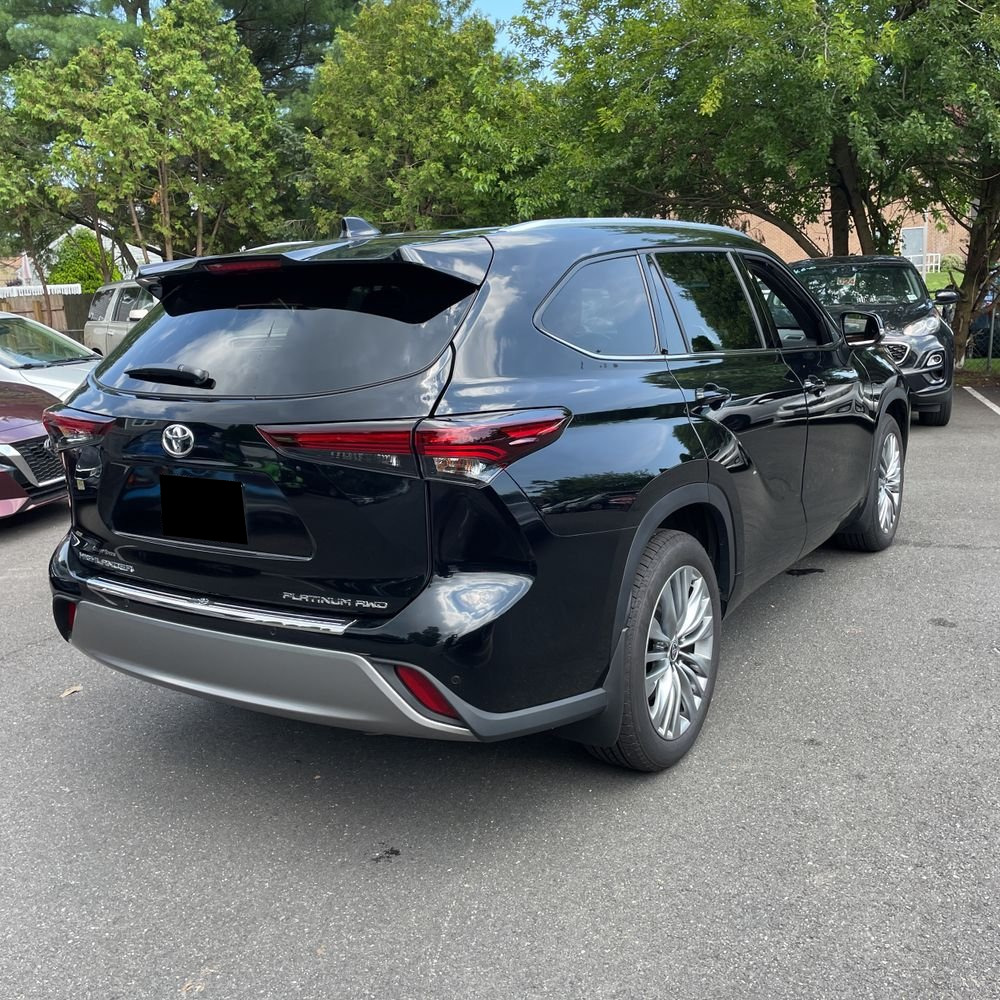 2025 Toyota Highlander Platinum