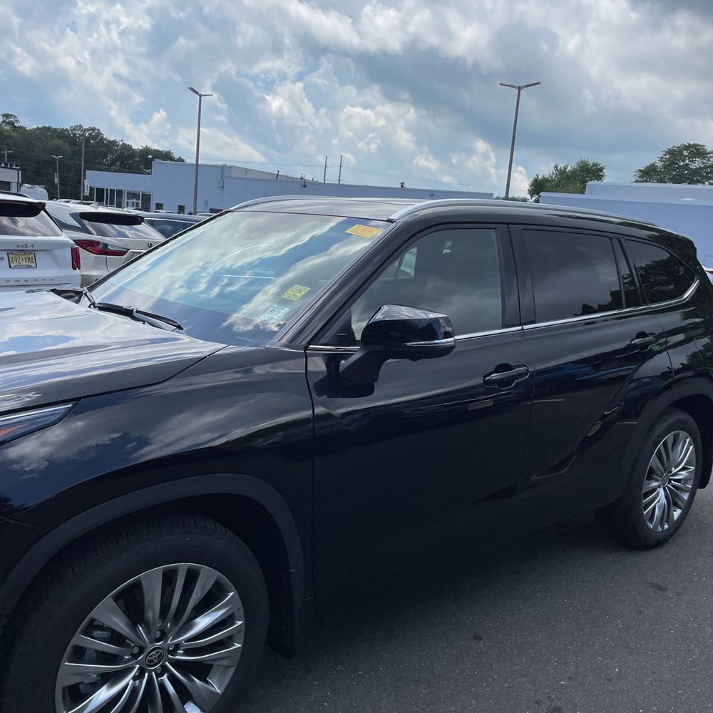 2025 Toyota Highlander Platinum