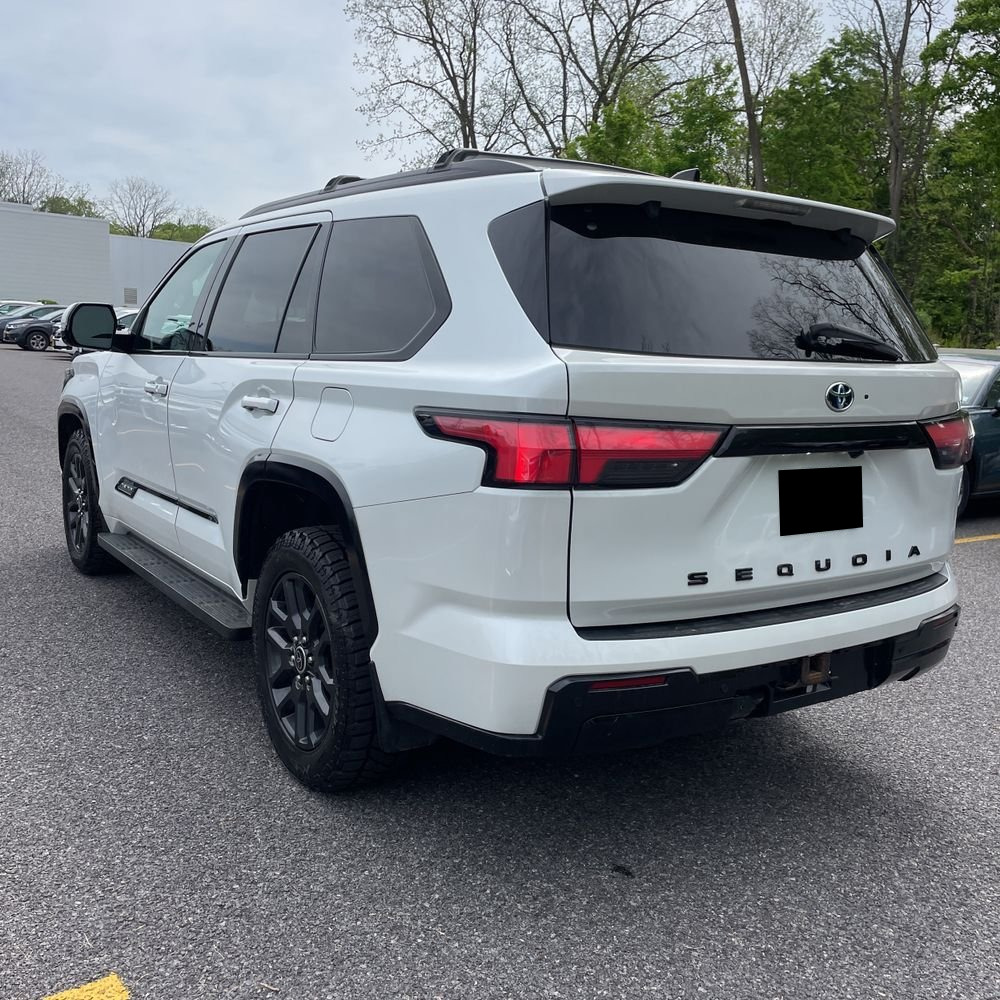2023 Toyota Sequoia Platinum