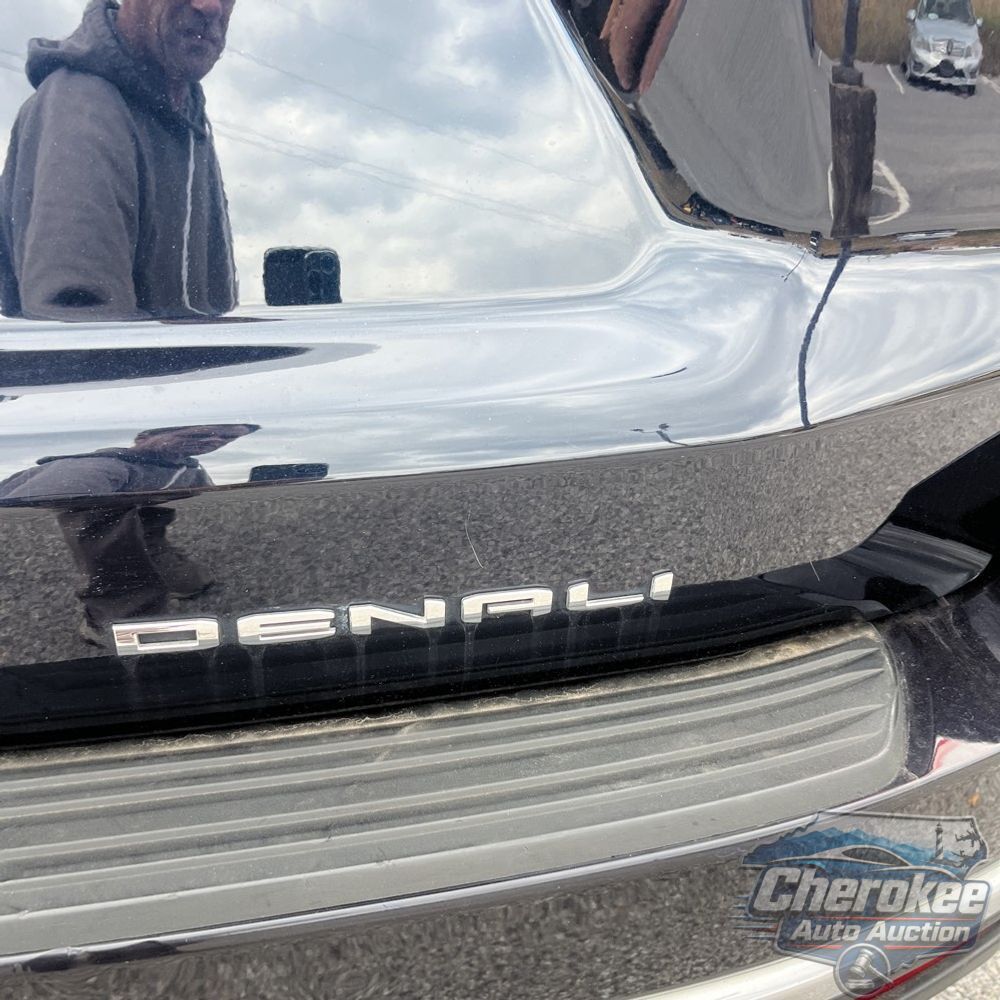 2022 GMC Yukon XL Denali