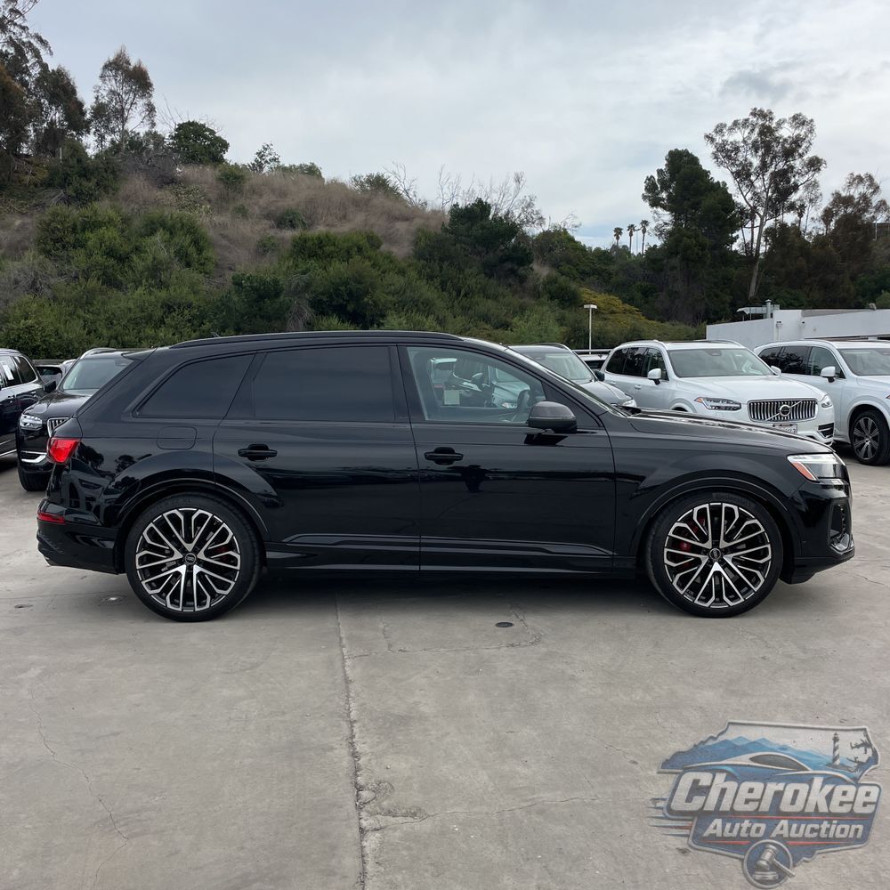 2025 Audi SQ7 Prestige