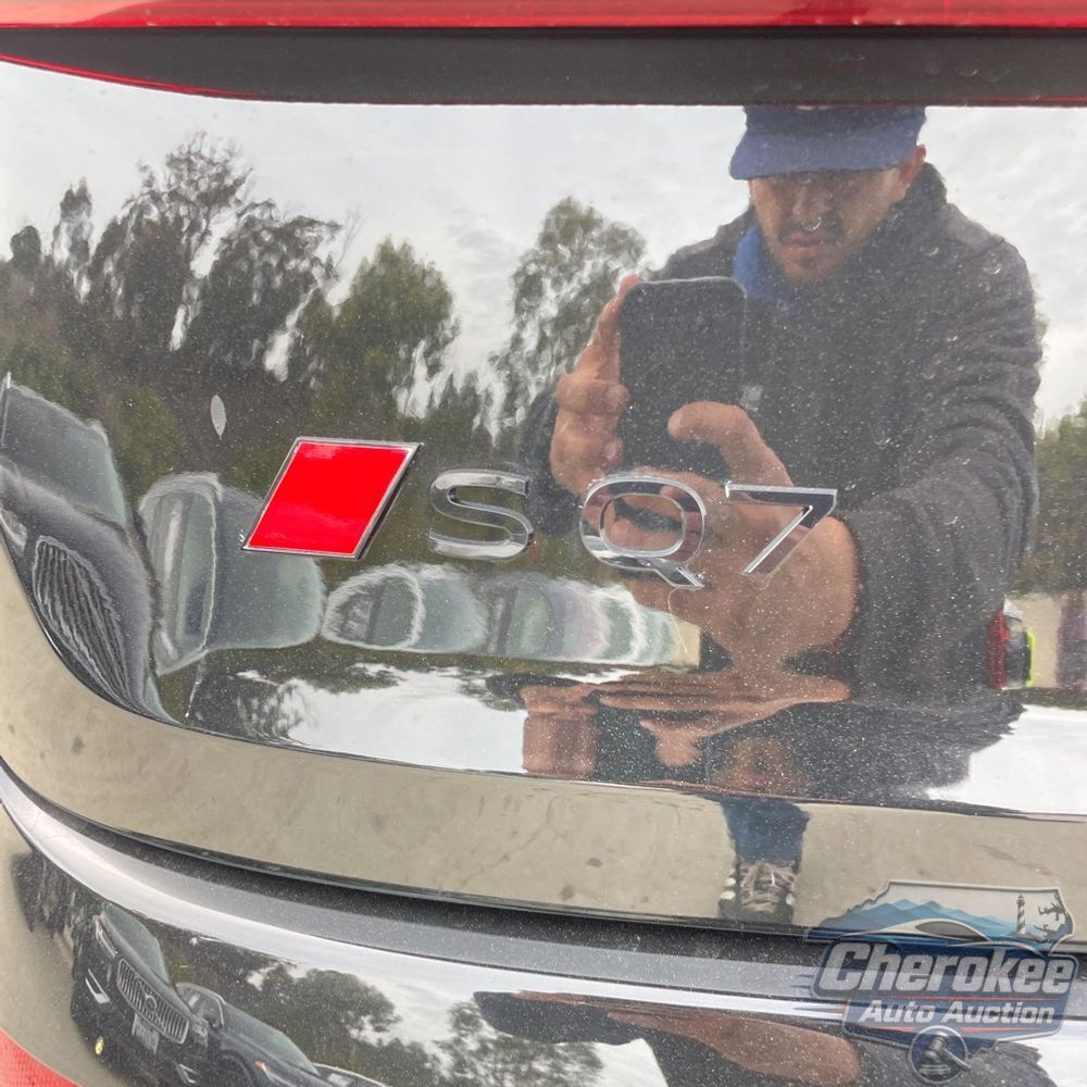 2025 Audi SQ7 Prestige