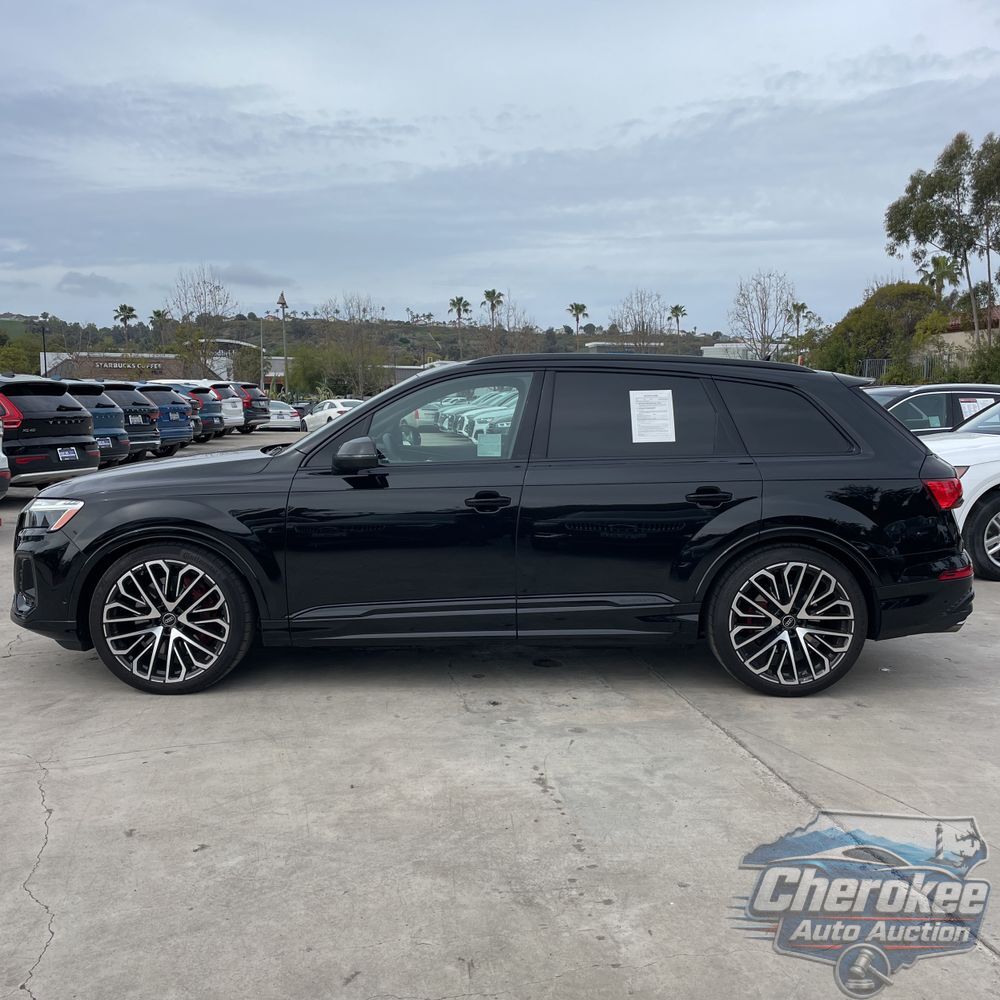 2025 Audi SQ7 Prestige
