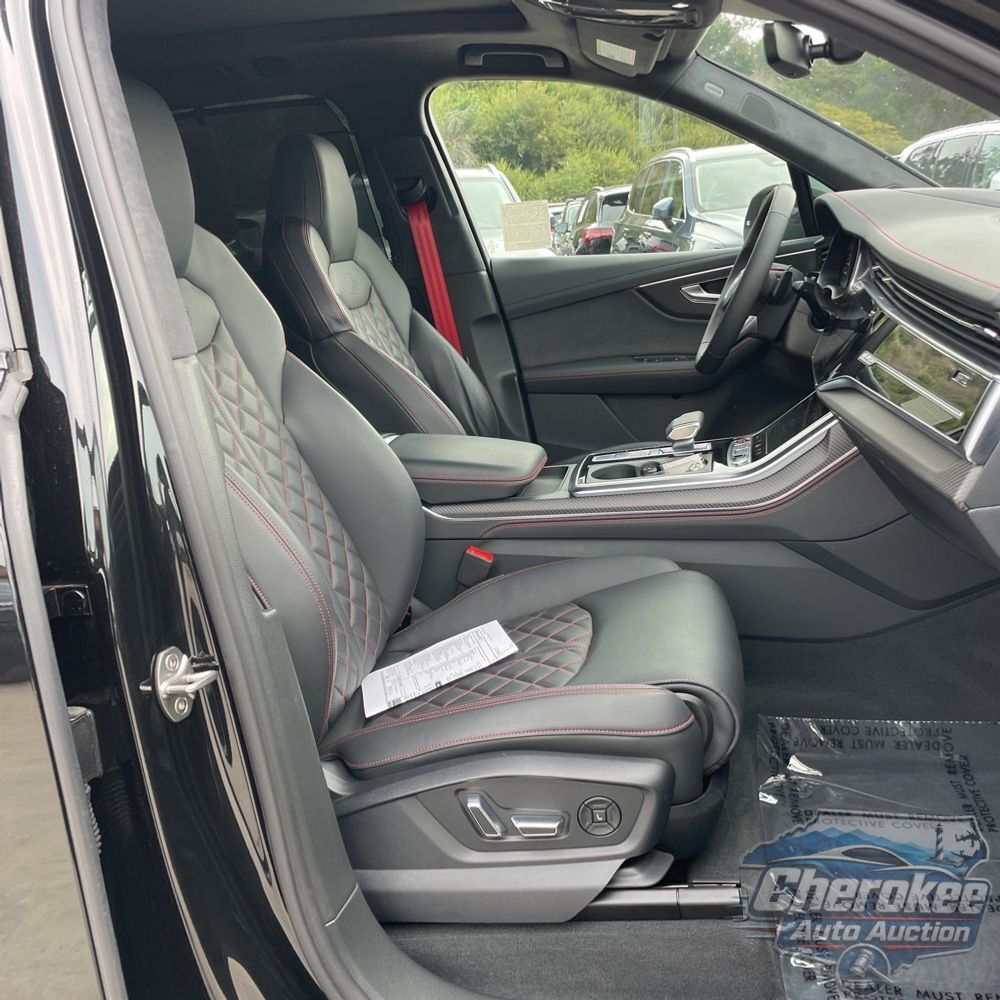 2025 Audi SQ7 Prestige