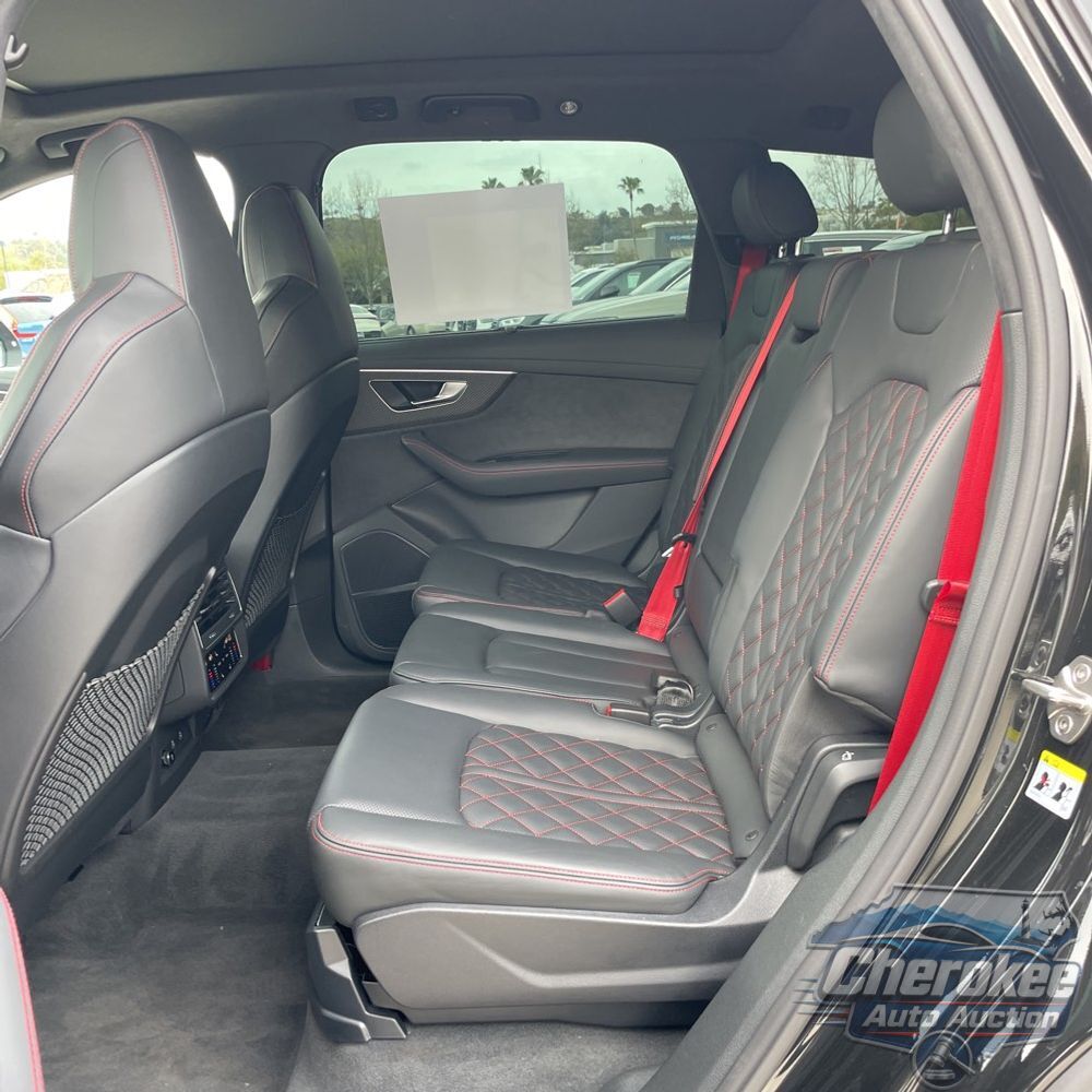 2025 Audi SQ7 Prestige