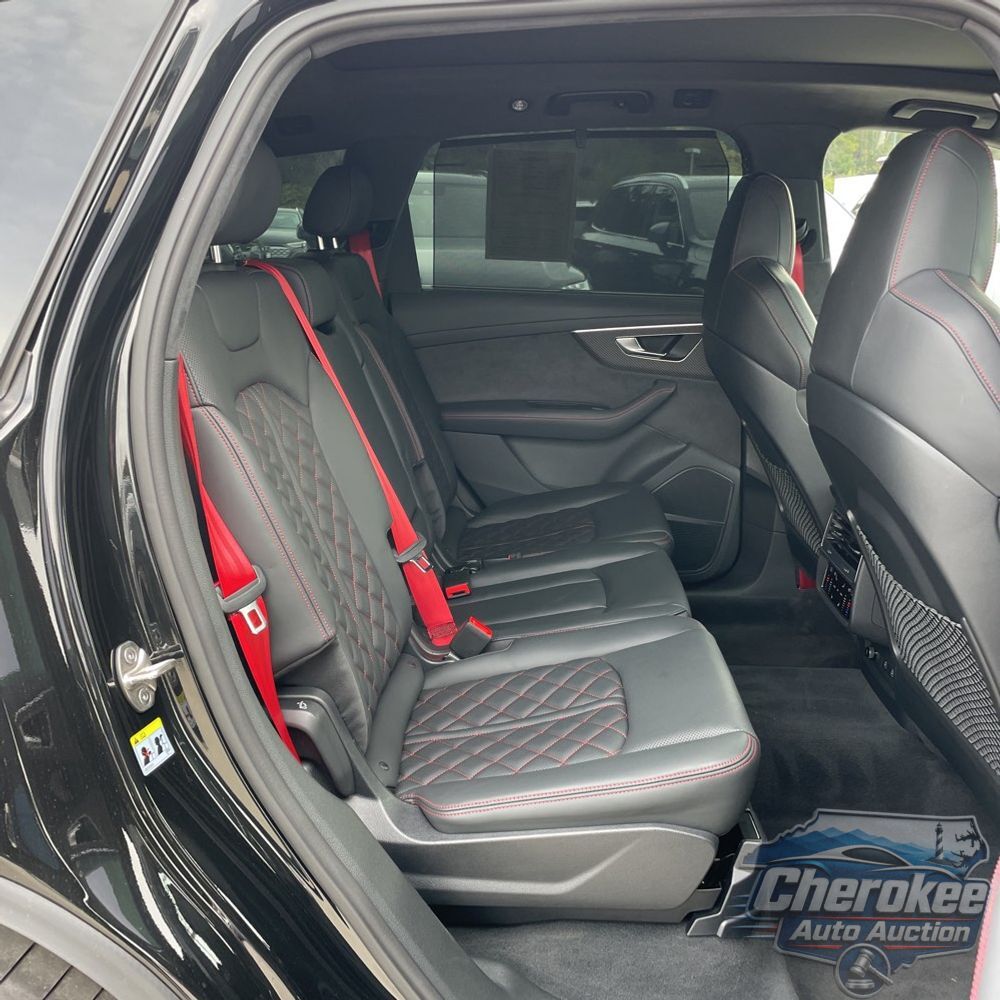 2025 Audi SQ7 Prestige