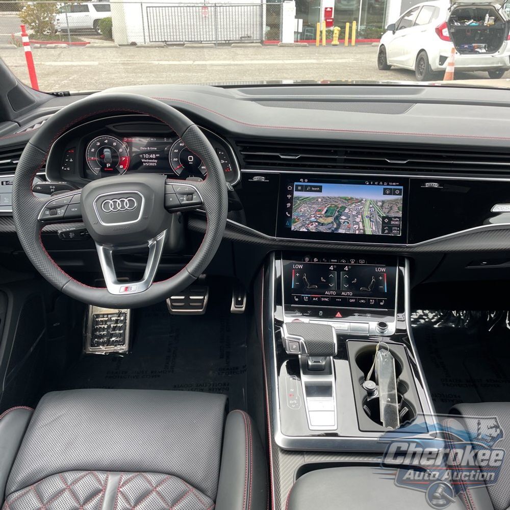 2025 Audi SQ7 Prestige