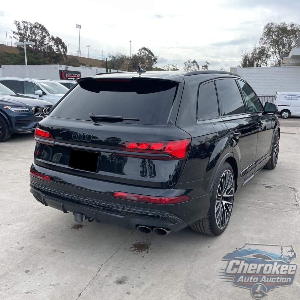 2025 Audi SQ7 Prestige