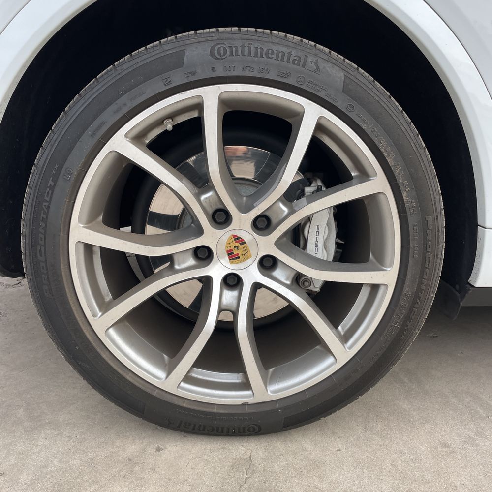 2020 Porsche Cayenne Turbo Coupe