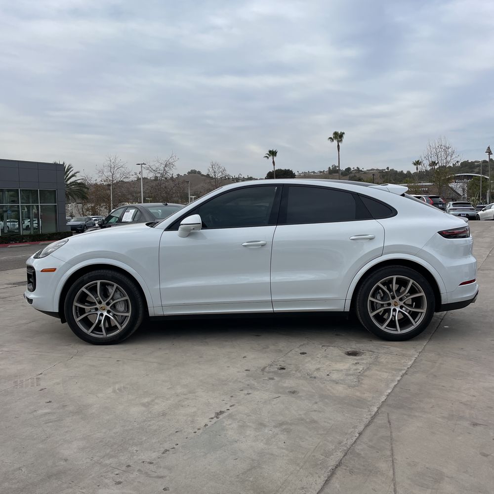 2020 Porsche Cayenne Turbo Coupe