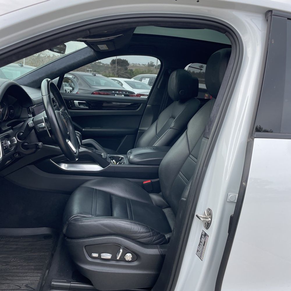 2020 Porsche Cayenne Turbo Coupe