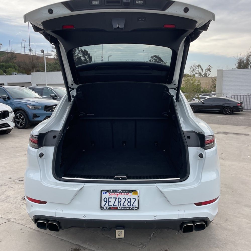2020 Porsche Cayenne Turbo Coupe