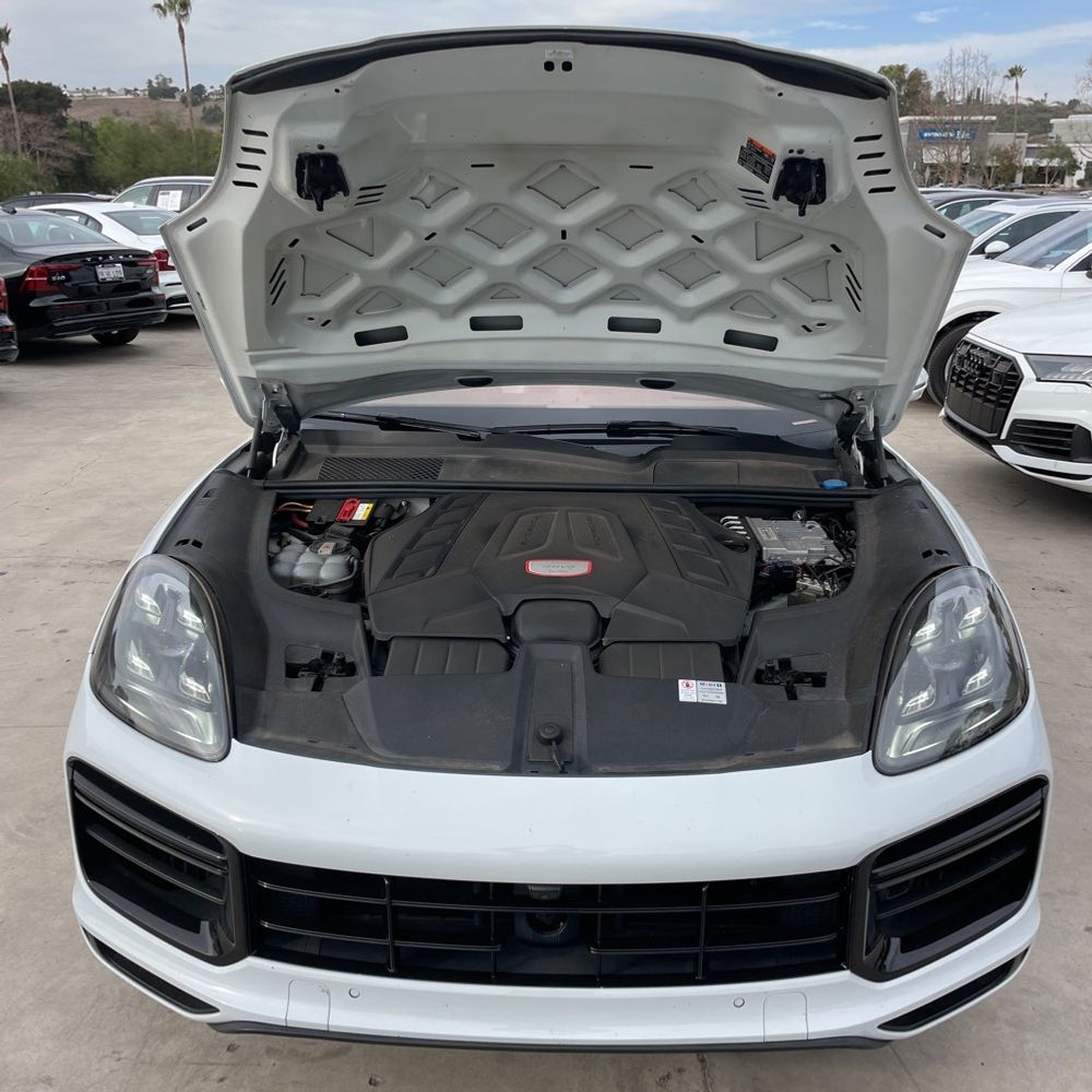 2020 Porsche Cayenne Turbo Coupe