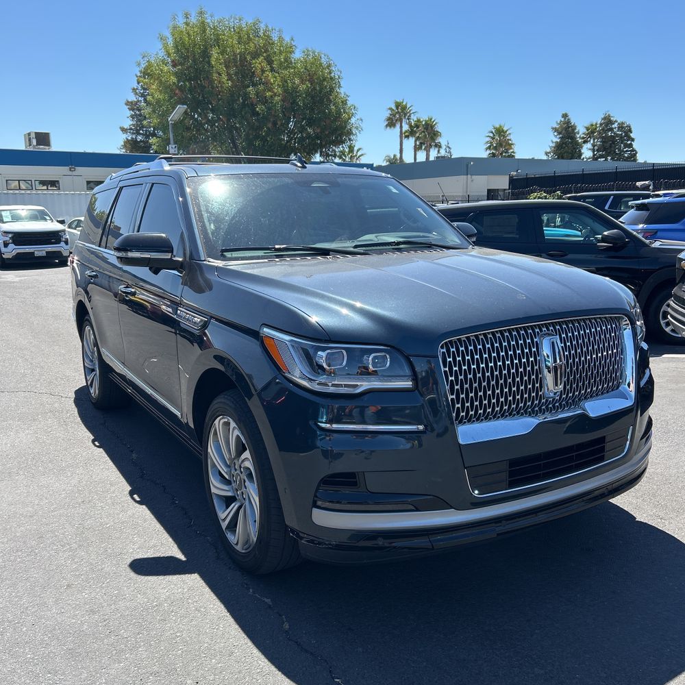 2022 Lincoln Navigator Reserve