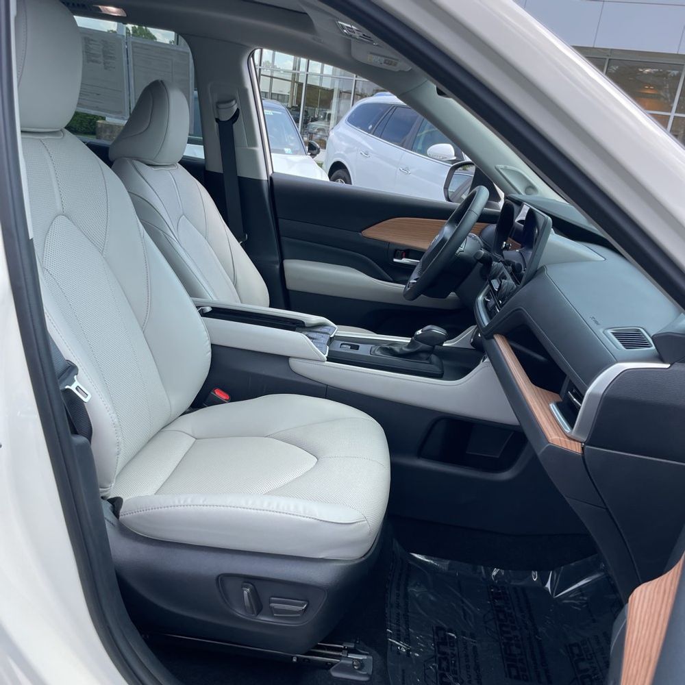 2024 Toyota Grand Highlander Limited