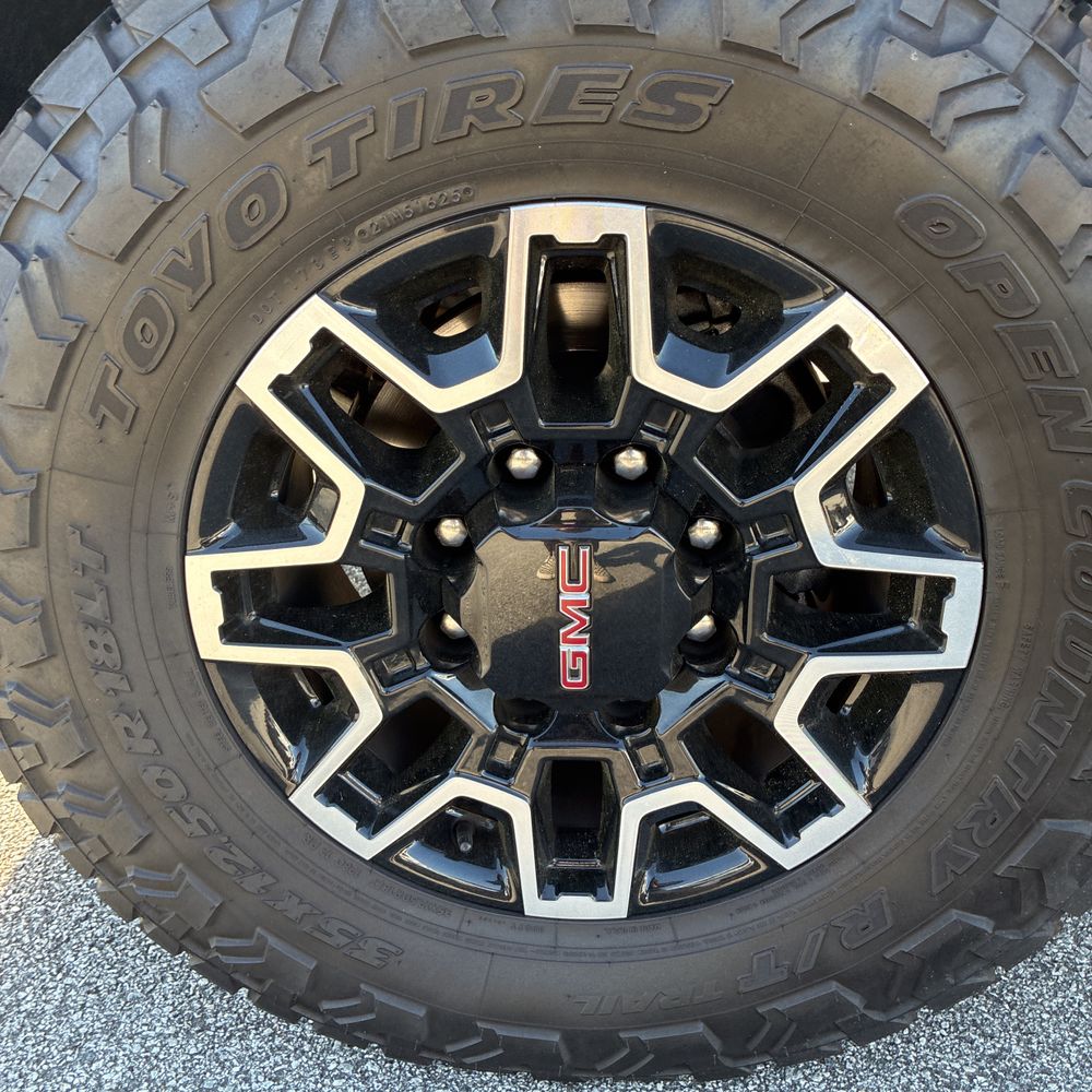 2024 GMC Sierra 2500HD AT4X