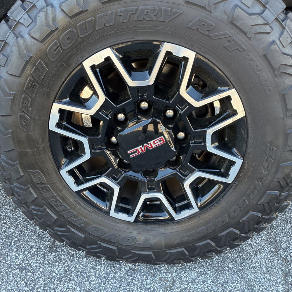 2024 GMC Sierra 2500HD AT4X
