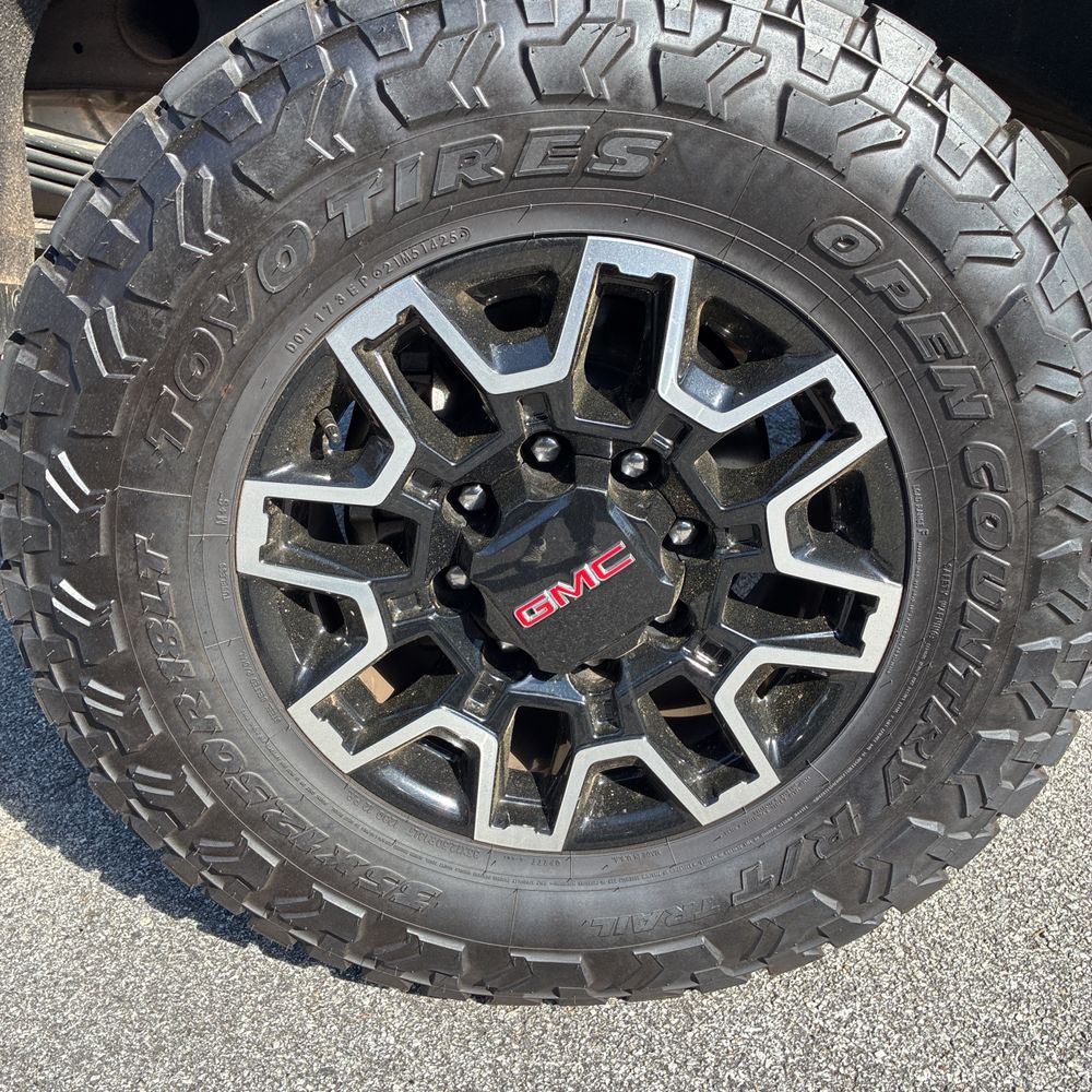 2024 GMC Sierra 2500HD AT4X