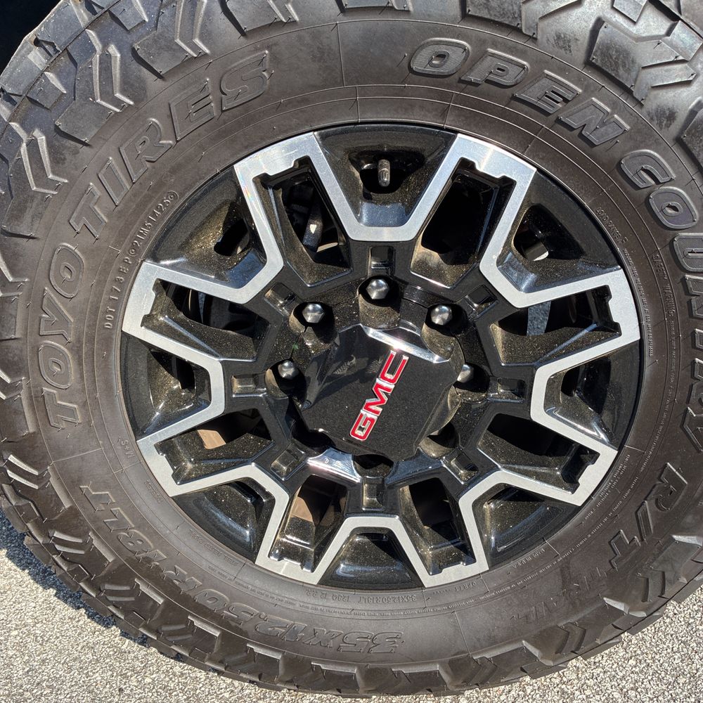 2024 GMC Sierra 2500HD AT4X