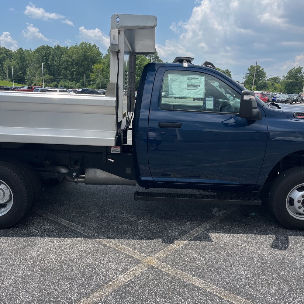 2024 Ram 3500 Cab/Chassis Tradesman