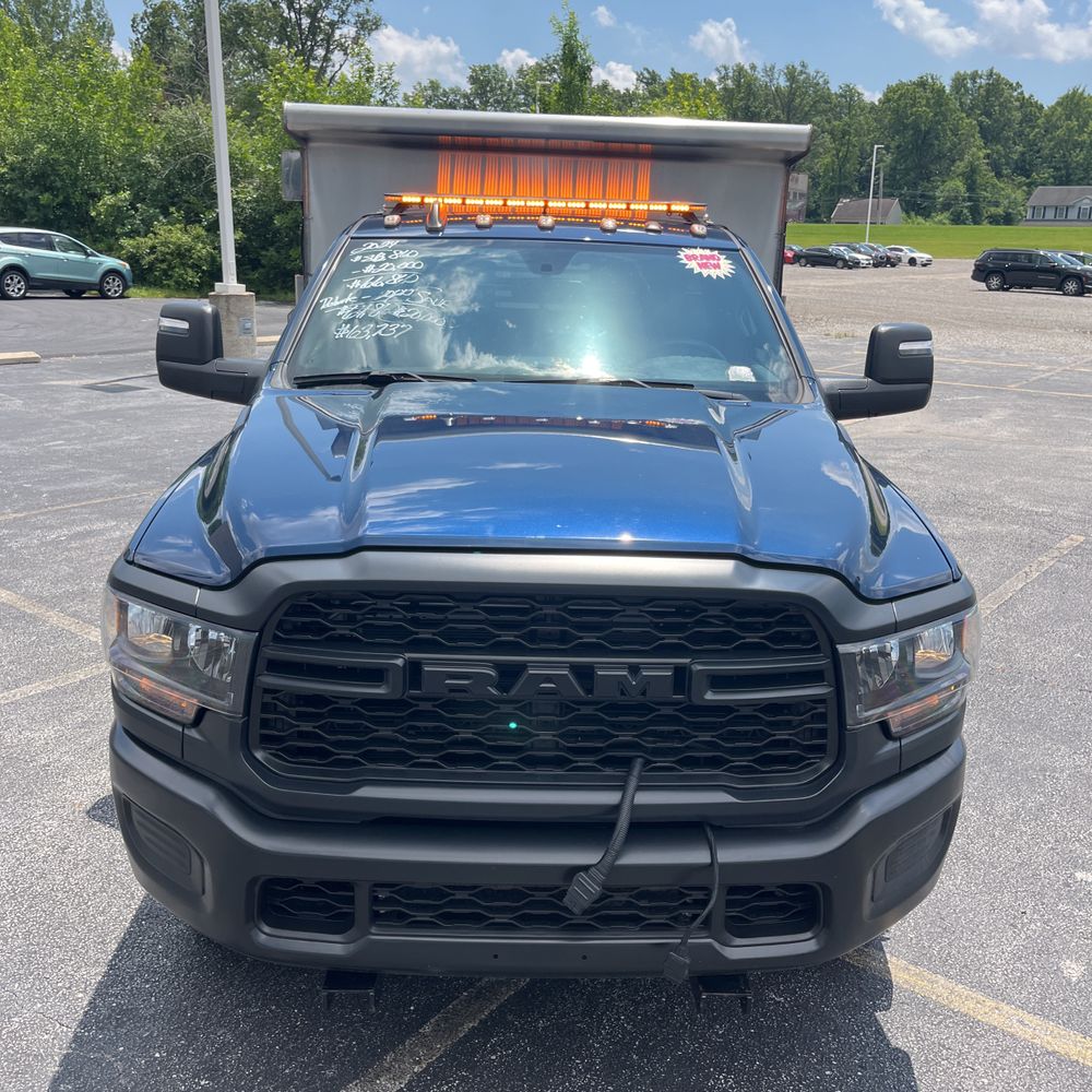2024 Ram 3500 Cab/Chassis Tradesman
