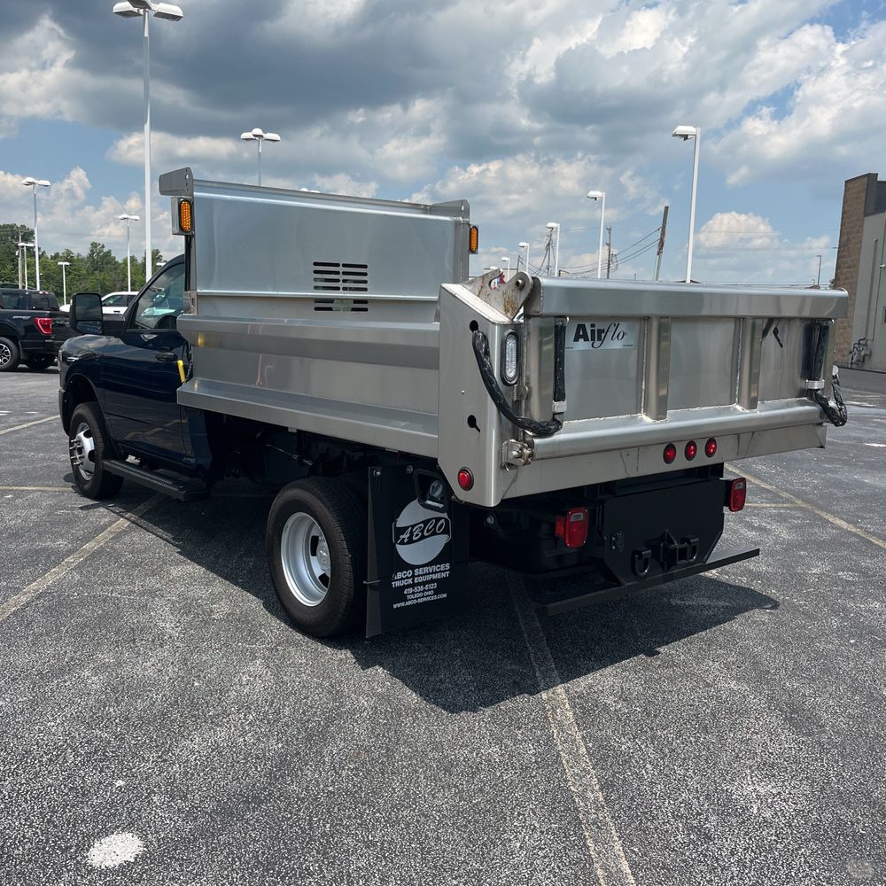 2024 Ram 3500 Cab/Chassis Tradesman
